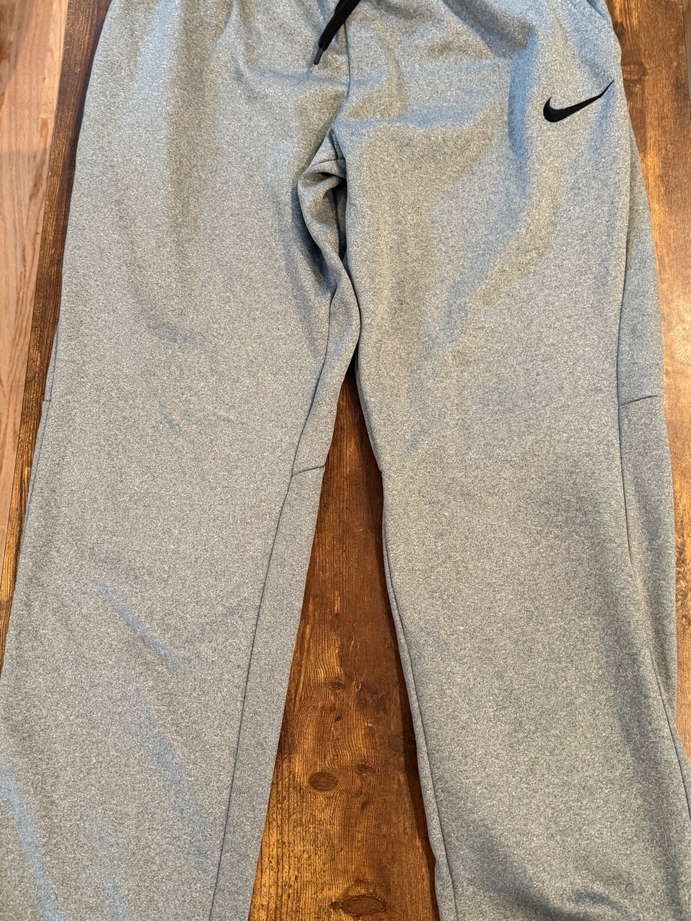 Nike Men’s Gray Dri-FIT Training Jogger Sweatpants